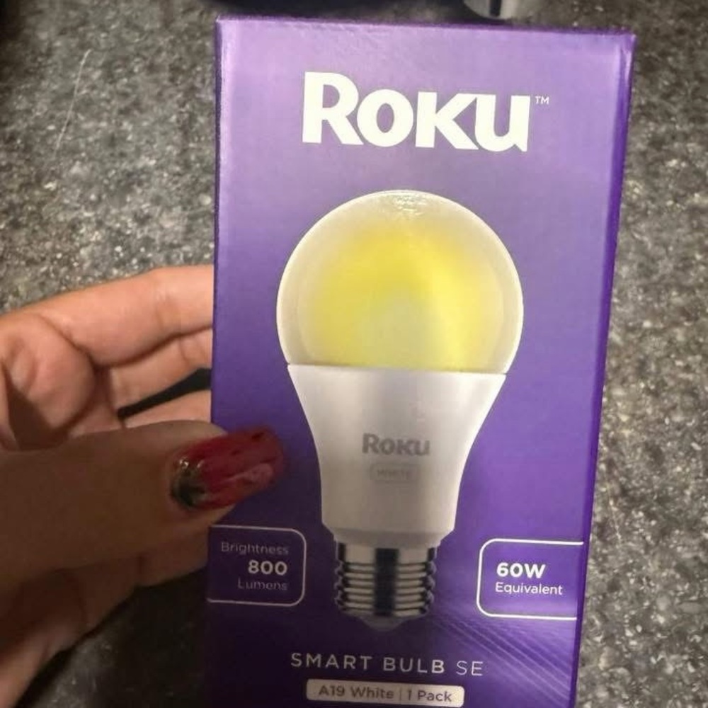 Roku Smart Bulb SE - Purple and White